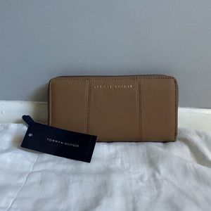 Tommy Hilfiger Wallet